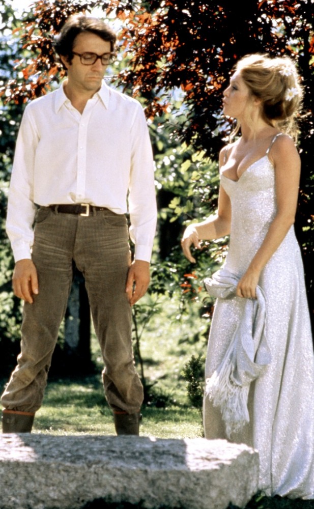 1969 women's fashion  brigitte-bardot-ours-et-la-poupee-1969-05.jpg